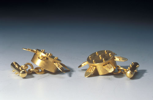 18ct-gold-cufflinks-with-petals