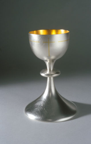 Chalice-inlaid-with-fine-gold